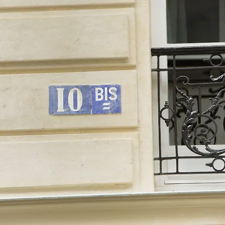 Hotel Hotel Le 10 Bis 4*