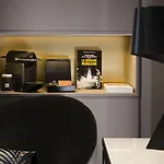 Le 10 Bis Отель
