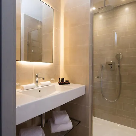 Le 10 Bis מלון פריז