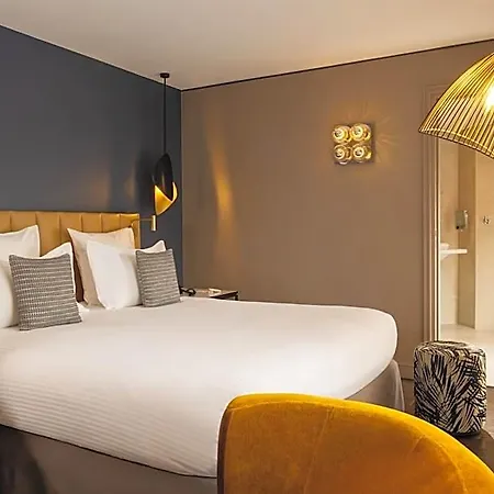 Hotell Le 10 Bis 4*