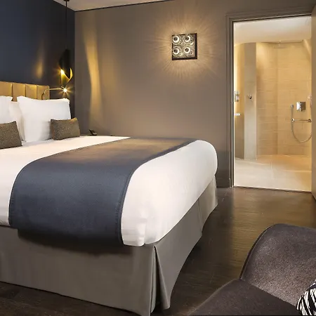 Le 10 Bis Hotell 4*