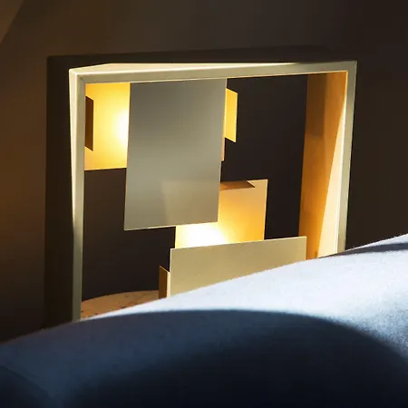 Le 10 Bis Hotell 4*